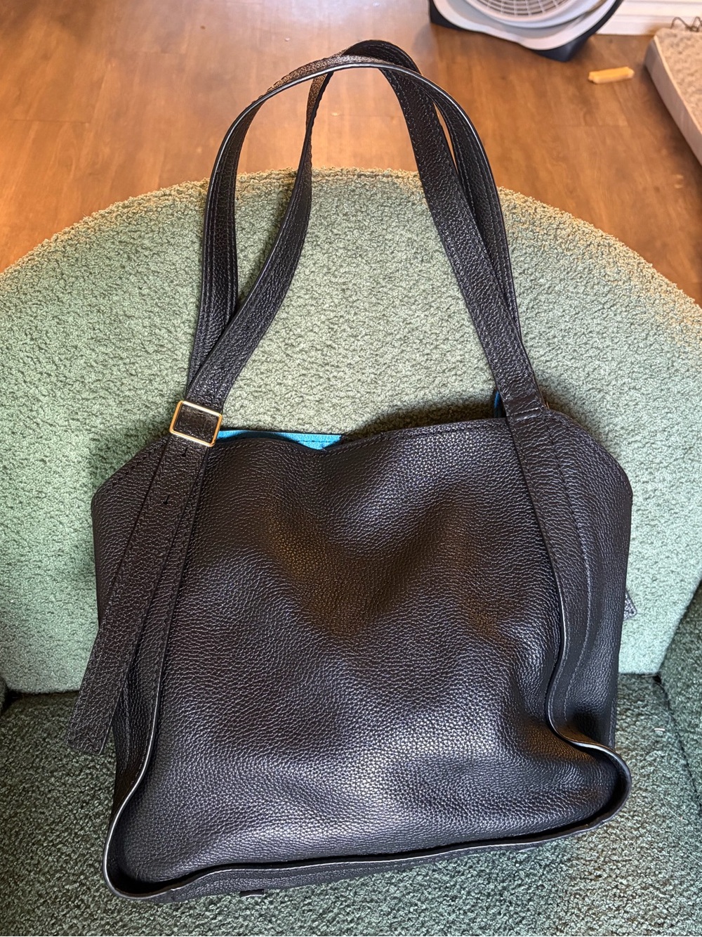 Marc Jacobs Leather Tote The Director Black Leather With Blue Lining Large EUC - Picture 4 of 16